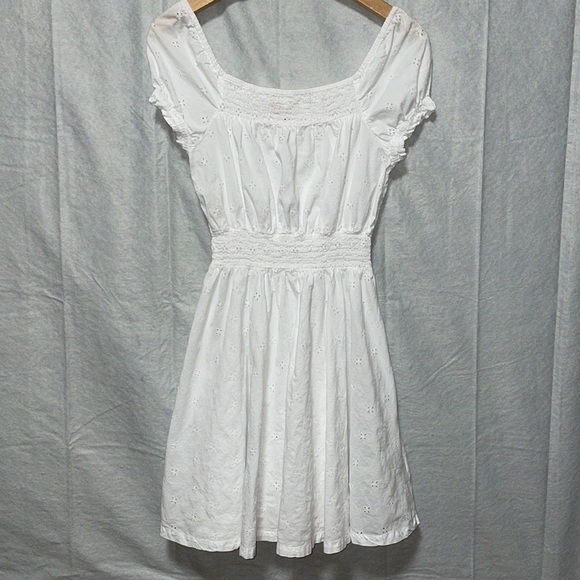 H&M Dresses & Skirts - H&M White Eyelet Dress Size US 8